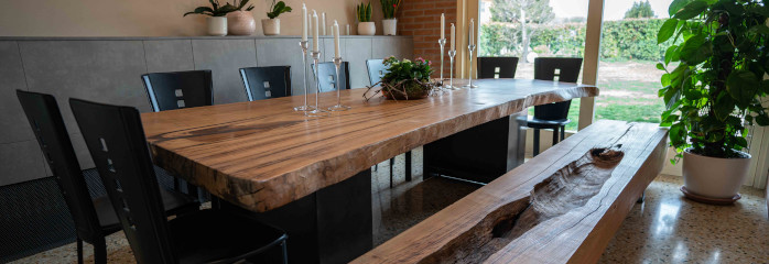 Tavoli moderni in legno
